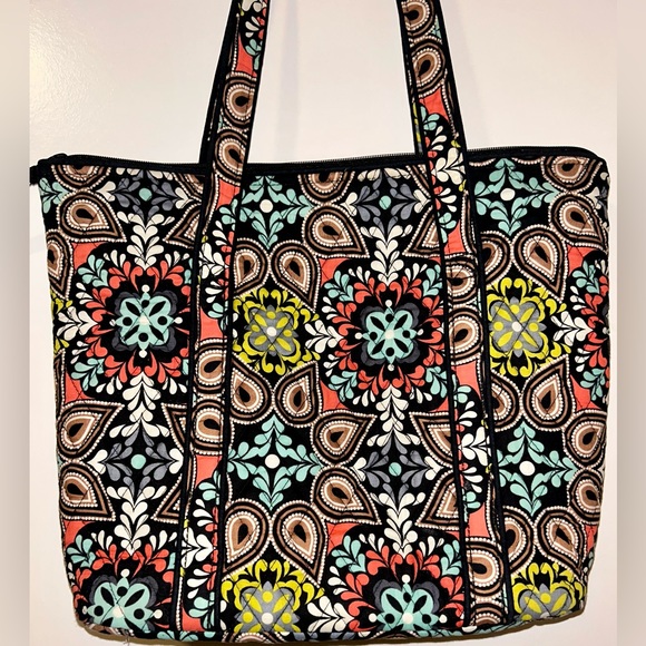 Vera Bradley Tote in Retired Vintage Pattern “Sierra.” EUC. - Picture 2 of 3